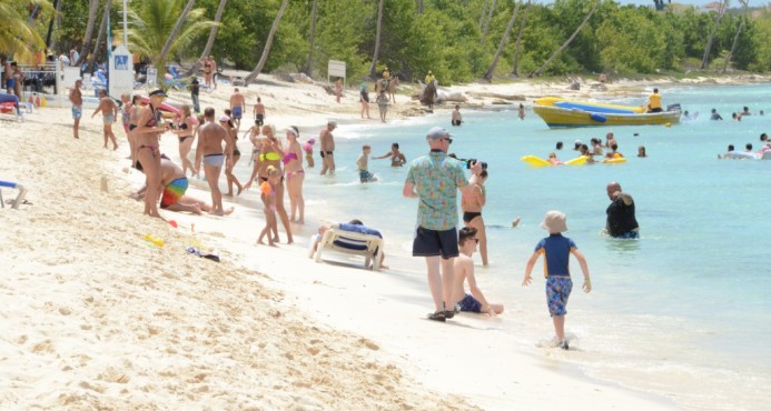 Aumenta llegada de turistas en RD en 2017