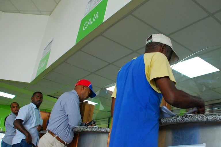 DGII recauda RD$1,849.4 MM con renovaciones marbetes