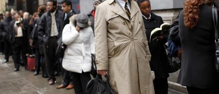 Creación de empleo disminuye en EE.UU. en diciembre