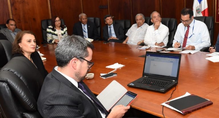 CDEEE y FMI:  EDES reducen pérdidas a 29.9% y Punta Catalina avanza 85.3%