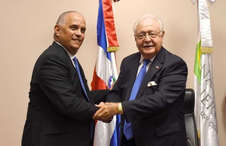 Ministro de Energía y Minas: «2018, año de reformas eléctricas»