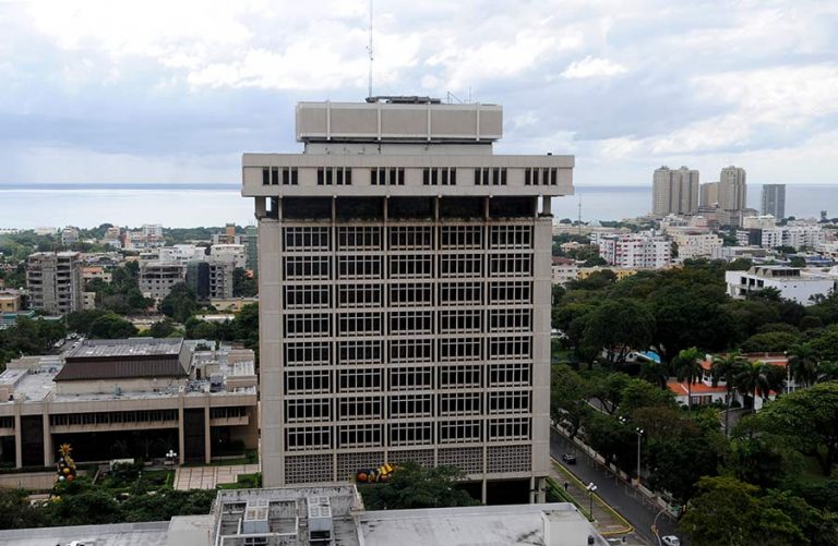 BCRD elabora «Estrategia de inclusión financiera»