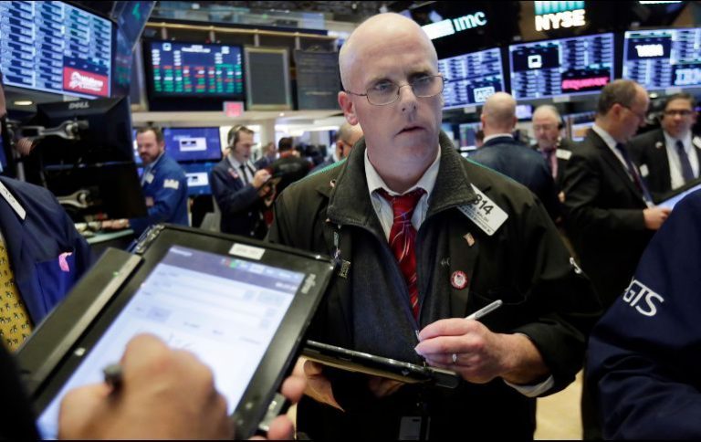 Wall Street cierra jornada variable con leve baja