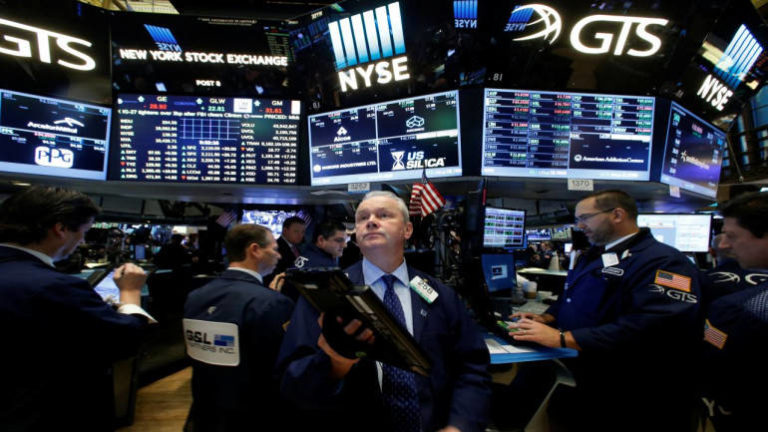 Wall Street abre con ganancias y el Dow Jones avanza un 1.27 %