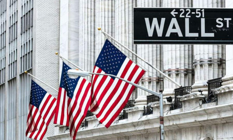 La economía de EEUU se desacelera al 2.1% anual