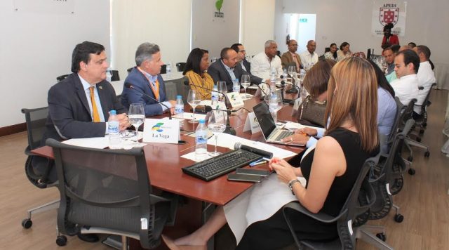 Fedocamaras preocupada por abandono zonas francas del Cibao