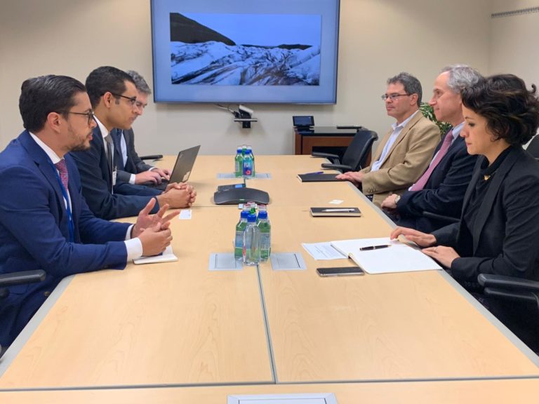 Ministerio de Economía RD y  el BID establecen agenda común