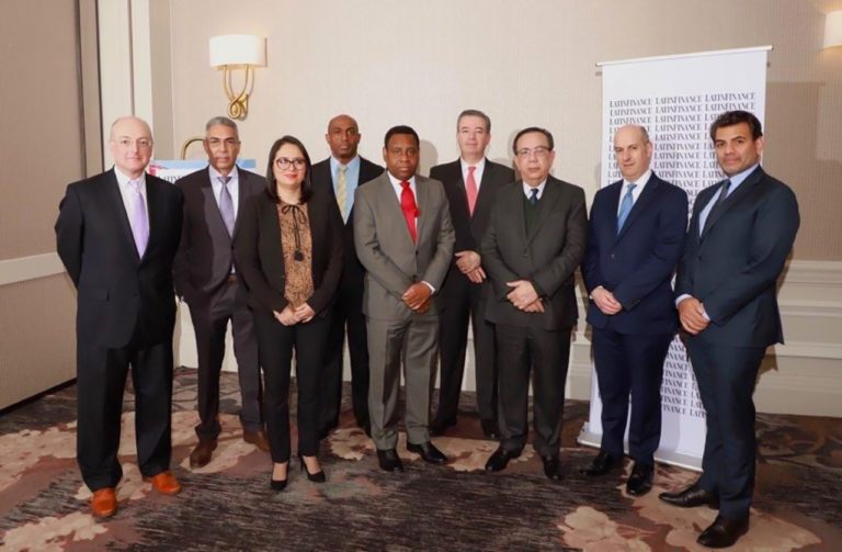 Valdez Albizu participa en las reuniones anuales del FMI y BM