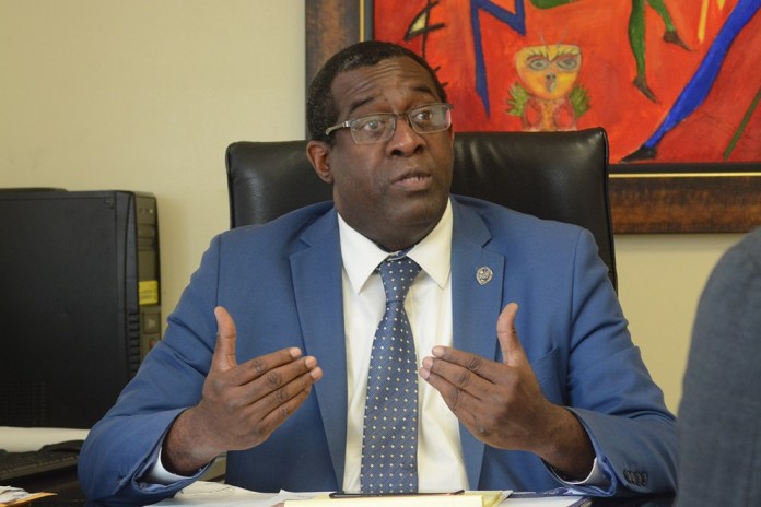 El próximo gobierno deberá abocarse a un reajuste fiscal