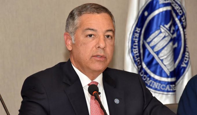 Ministro de Hacienda califica nueva emisión de bonos como un hito para RD