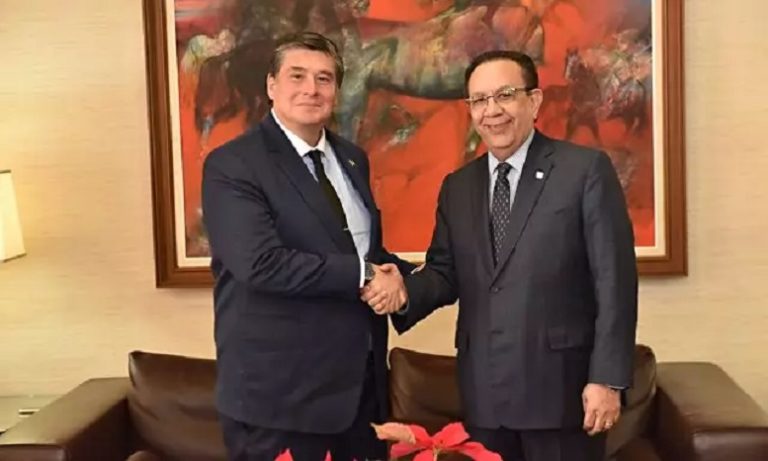 Gobernador del Banco Central recibe a embajador de México en RD