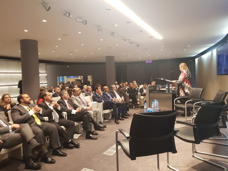 Empresarios españoles  interesados en invertir sector zonas francas RD