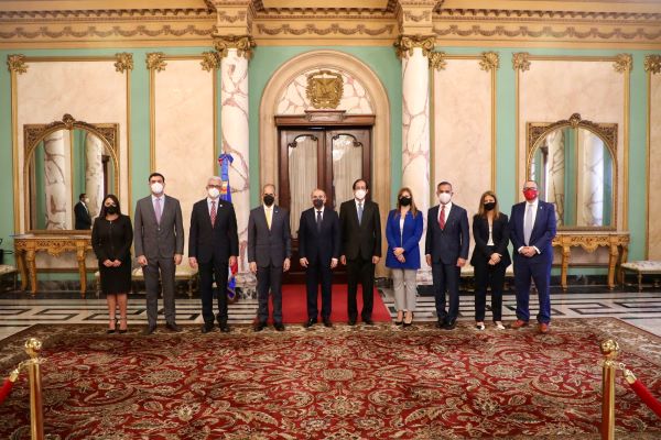 Asociación de Empresas de Inversión Extranjera visitan al Presidente Medina