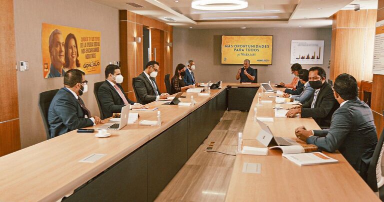 Gonzalo Castillo presenta equipo económico que lo acompañara en su gestión de gobierno 2020-2024