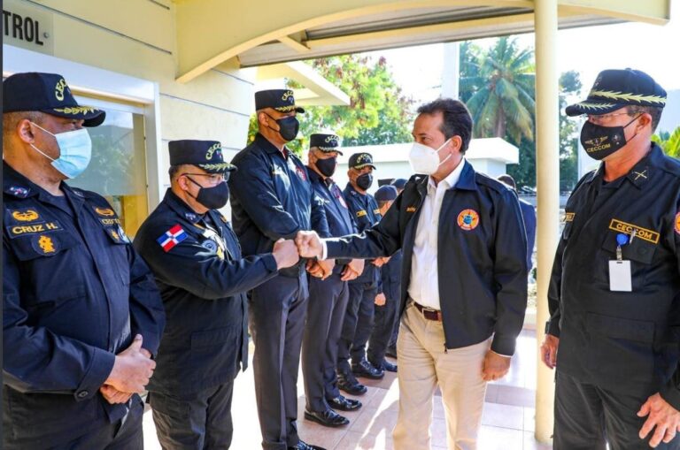 Ministro Ito Bisonó dice  que está desmantelando mafias de los combustibles