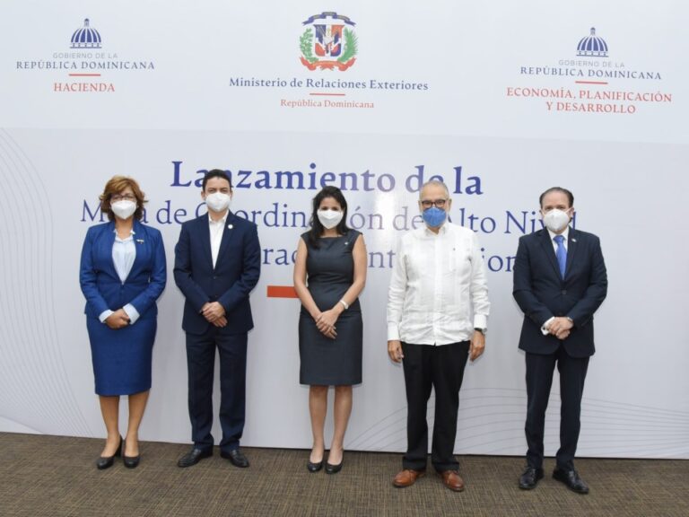 Ministerios de Economía, Relaciones Exteriores y de Hacienda lanzan Mesa Cooperación Internacional