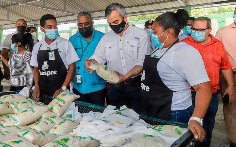 Gobierno aumentará a 36 los mercados de productores de INESPRE