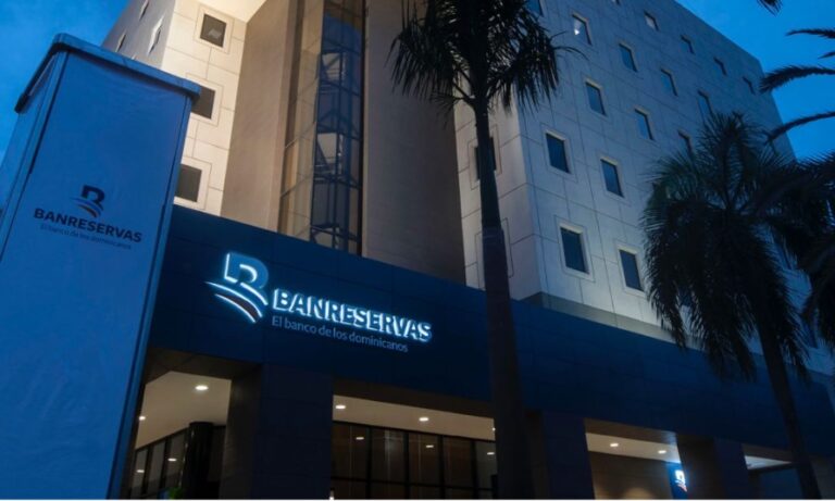 BANRESERVAS mejora perspectiva de Negativa a Estable de acuerdo a Fitch Ratings