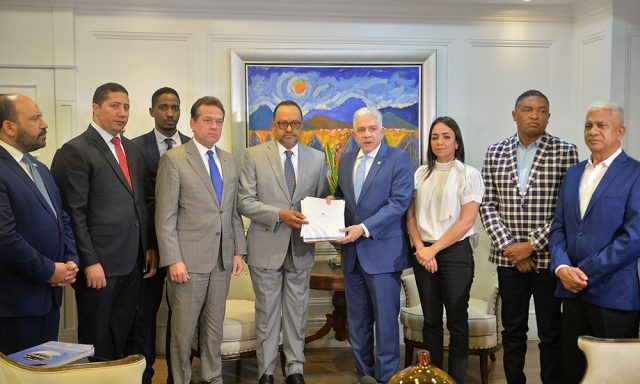 Fideicomisos RD serán fiscalizados por la Cámara de Cuentas y la Contraloría