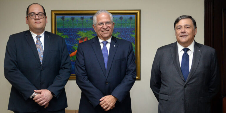 Banco Vimenca llega a 20 años con niveles altos