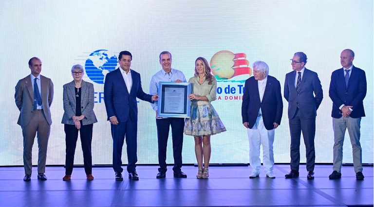 Empresarios españoles invertirán en RD mil millones de dólares en 2 años