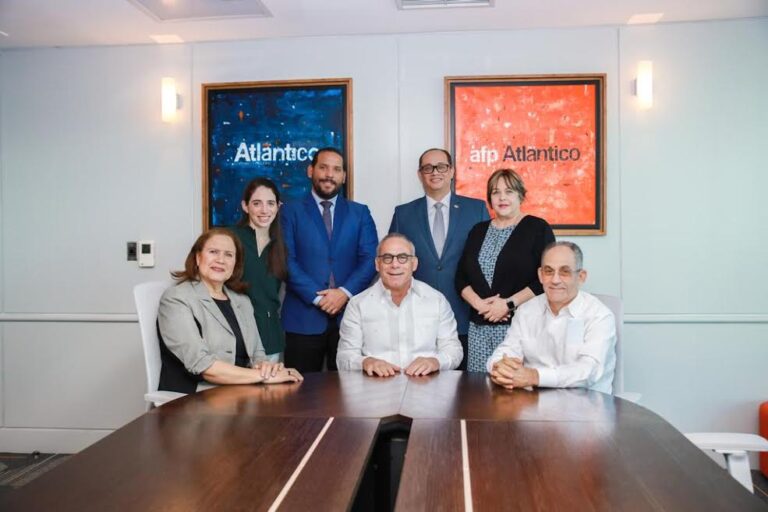 Banco Atlántico de Ahorro y Crédito presenta nuevo vicepresidente ejecutivo