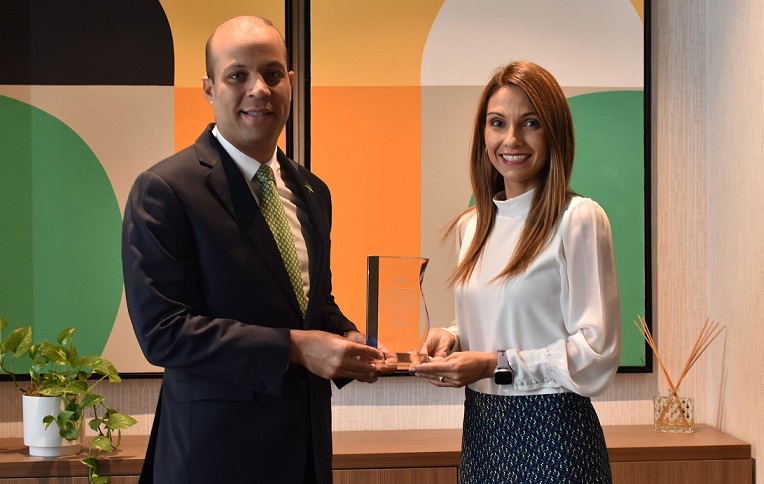 Tarjeta Visa reconoce al Banco Promerica