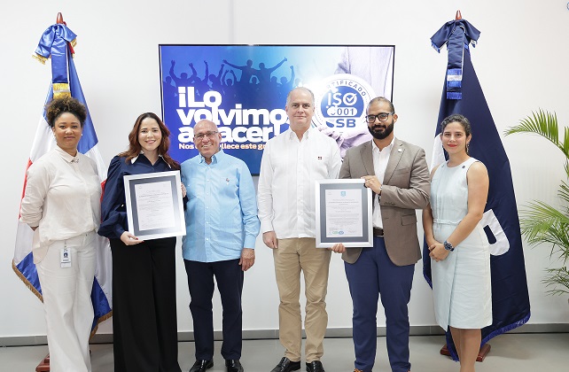 Superintendencia de Bancos recibe certificación ISO 9001 en prevención lavado activos