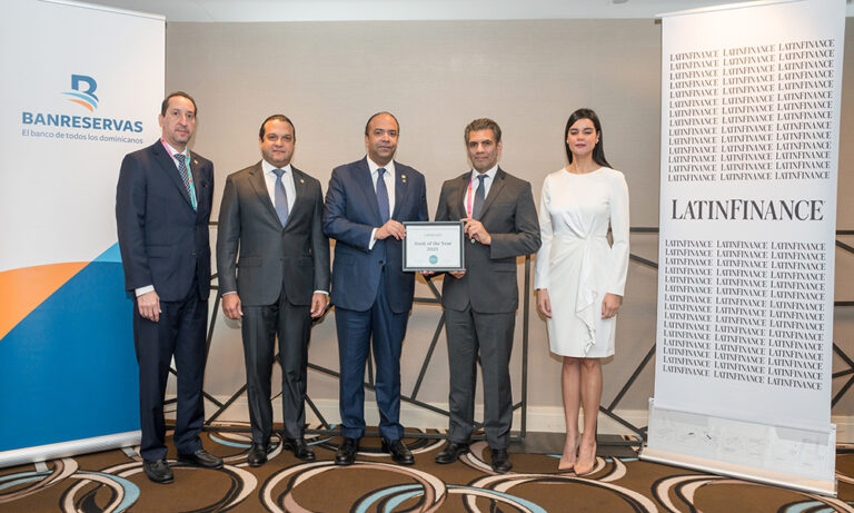LatinFinance otorga dos premios al Banreservas