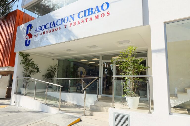 Asociación Cibao inaugura sucursal en San Cristóbal