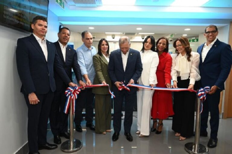 Banreservas inaugura oficina en la Núñez de Cáceres